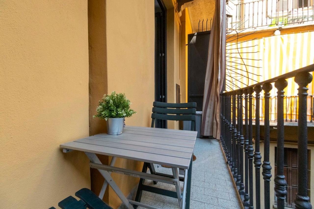 Santa Chiara Apartment Near Piazza Statuto تورينو المظهر الخارجي الصورة