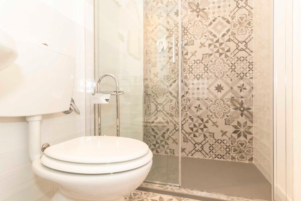 Santa Chiara Apartment Near Piazza Statuto تورينو المظهر الخارجي الصورة