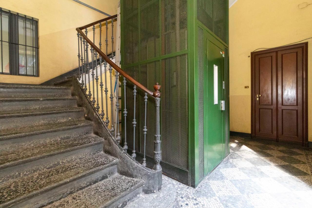 Santa Chiara Apartment Near Piazza Statuto تورينو المظهر الخارجي الصورة