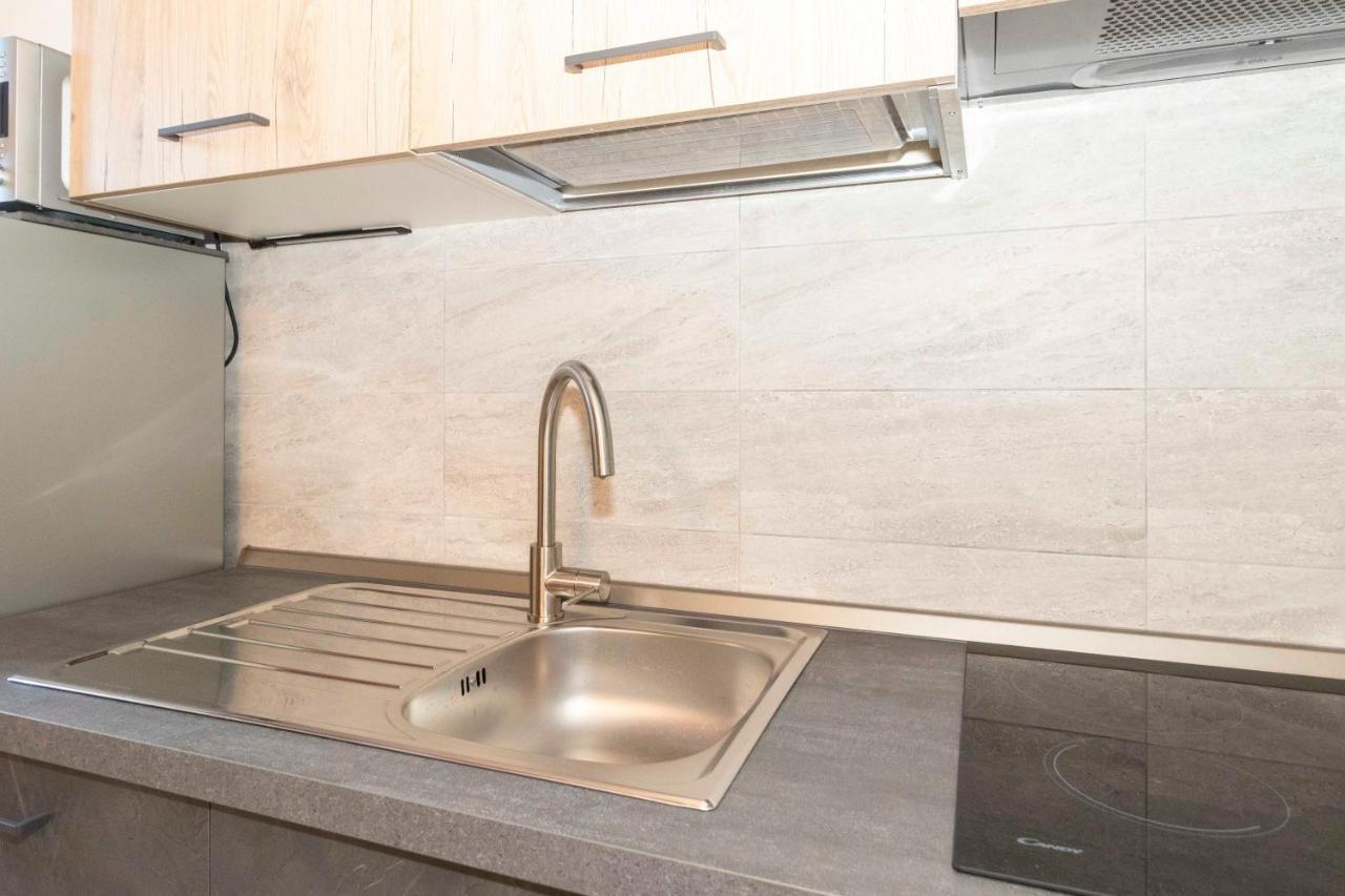 Santa Chiara Apartment Near Piazza Statuto تورينو المظهر الخارجي الصورة
