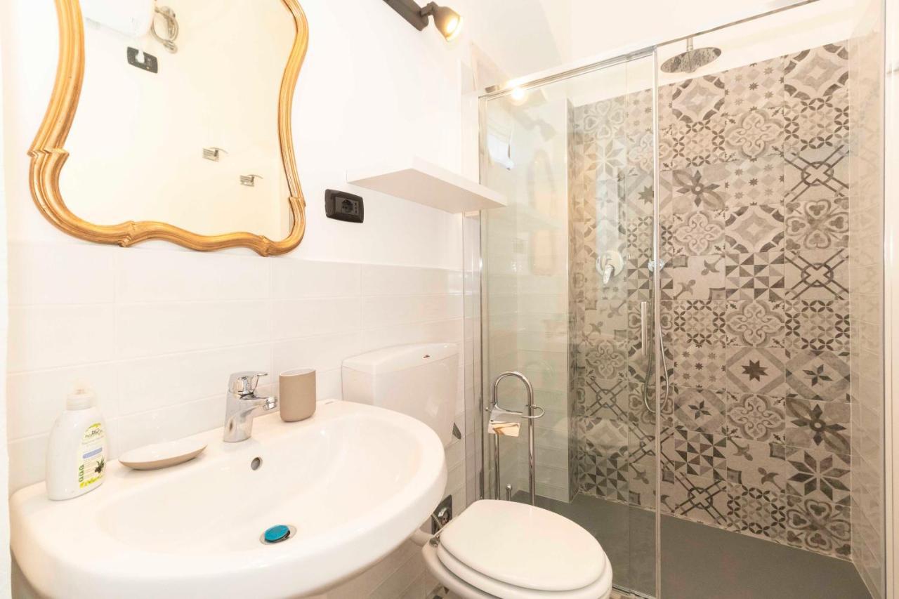 Santa Chiara Apartment Near Piazza Statuto تورينو المظهر الخارجي الصورة